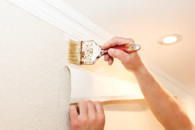 Pose de papier peint au Dorat — revêtements muraux et toiles de verre